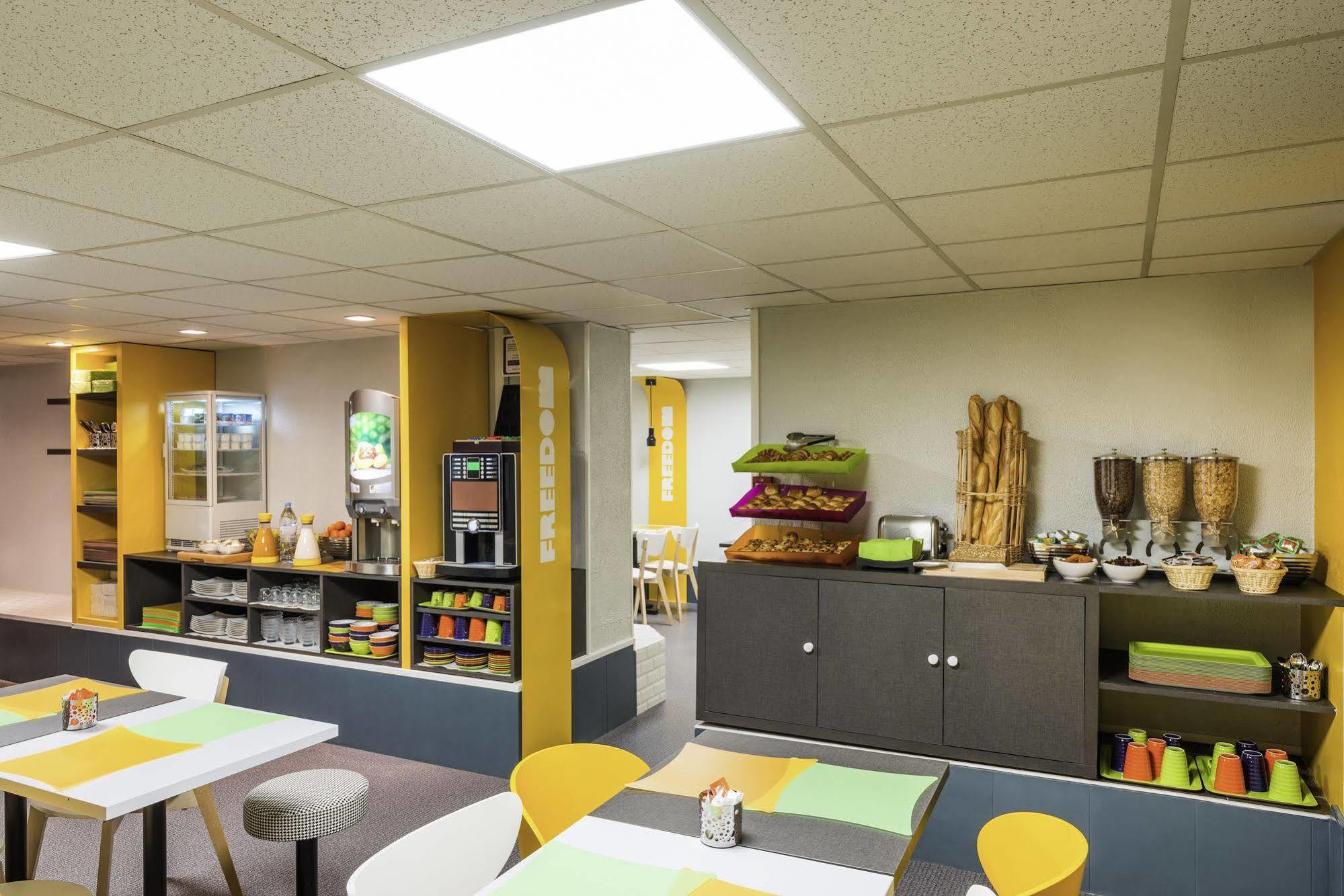 Ibis Styles Jardin De La Hotel Paris